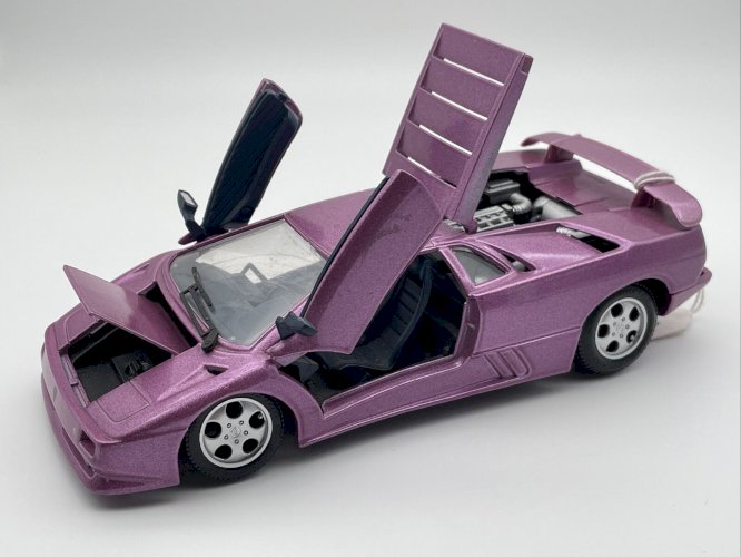 Lamborghini Diablo  1/24 Maisto