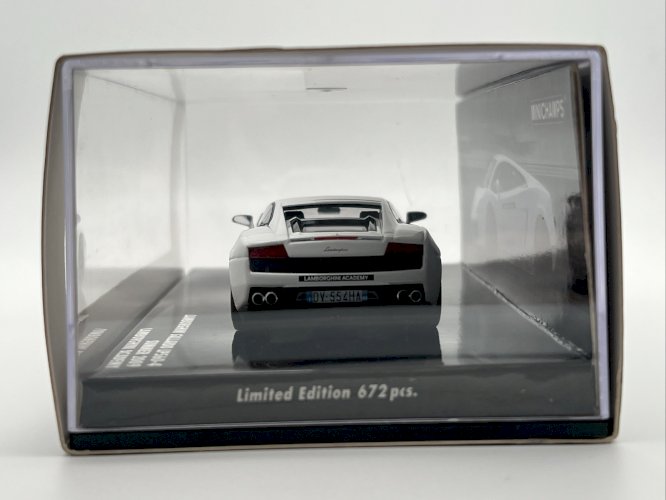 Lamborghini Gallardo LP560-4 (2009) 1/43 Minichamps