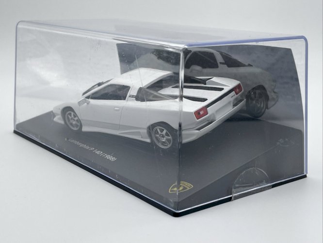 Lamborghini P 140 (1988) 1/43 Altaya