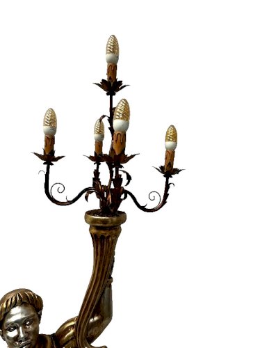 Lampadaire a décor d'un Nubien argenté XX siècle