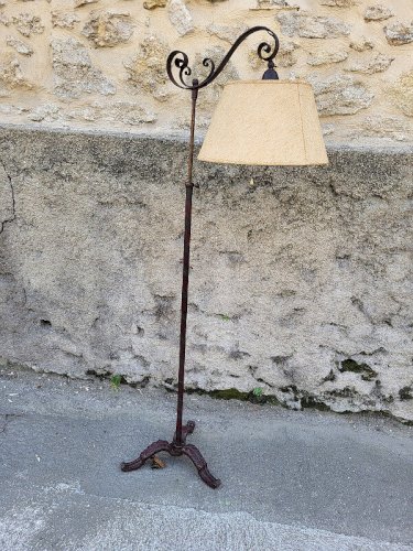 LAMPADAIRE EN FER FORGE REGLABLE EN HAUTEUR