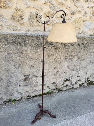 LAMPADAIRE EN FER FORGE REGLABLE EN HAUTEUR