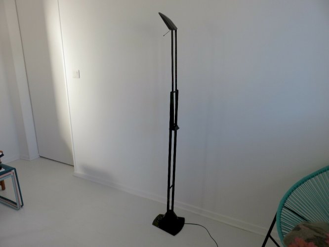 LAMPADAIRE, LISEUSE A BALANCIER  PATTE DOIE  EDITION MASSIVE ANNEES 80 