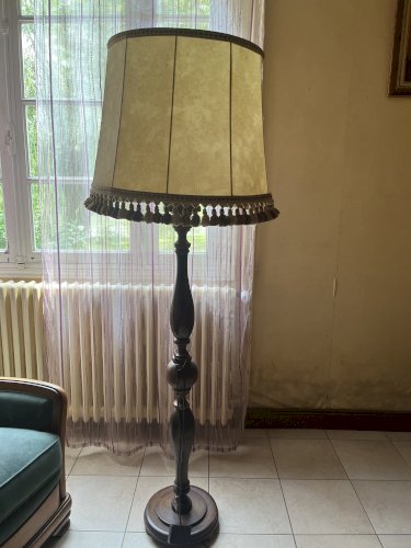 lampadaire pied bois tourné 