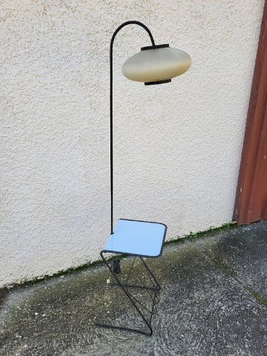 LAMPADAIRE PORTE REVUES DES ANNEES 1960