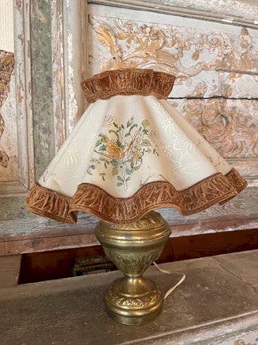 Lampe 1900 en cuivre et abat-jour plissé