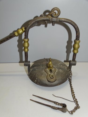 -LAMPE A HUILE de MINEUR DECORS COQ BRONZE Gravée St ETIENNE LOIRE FER XVIII/XIX