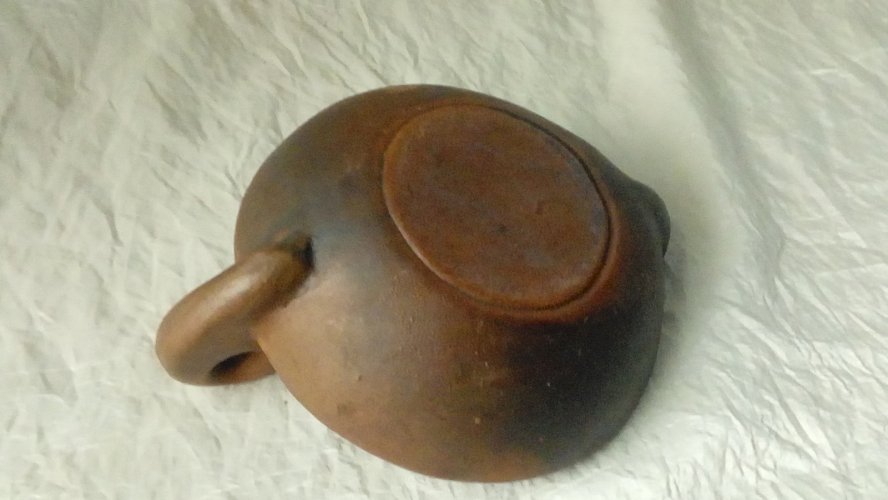 LAMPE A HUILE EN TERRE CUITE *