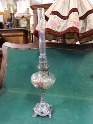 LAMPE A PETROLE ANCIENNE
