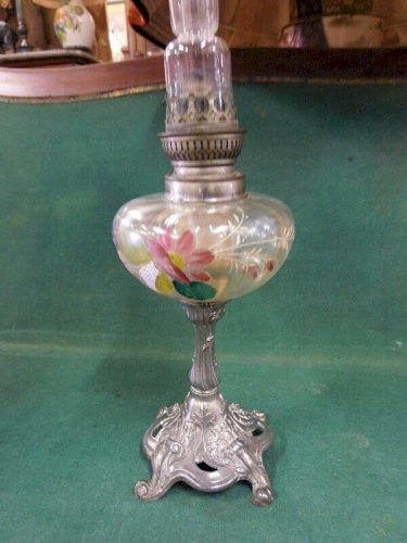 LAMPE A PETROLE ANCIENNE