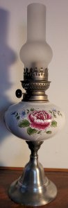 Lampe à pétrole céramique & étain 1950's