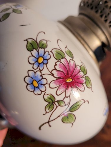 Lampe à pétrole céramique & étain 1950's