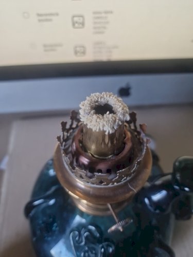 LAMPE à PETROLE  en verre soufflé , bullé, verrerie corse Felicito _ TBE