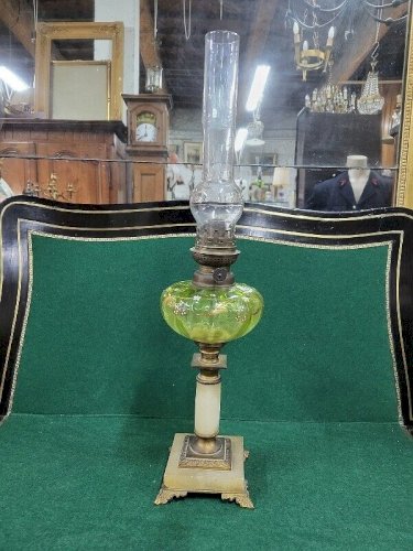 LAMPE A PETROLE MARBRE BRONZE RESERVOIR VERT