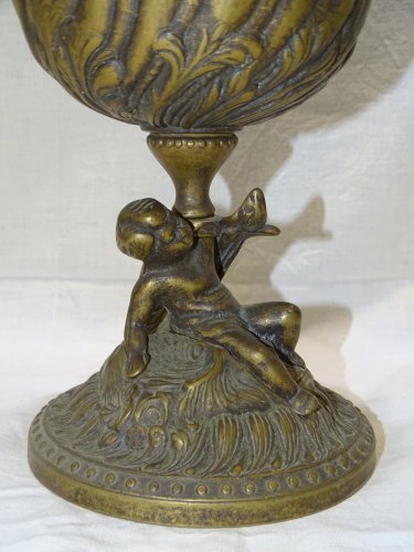 -LAMPE A PETROLE XXe EN BRONZE PIED ANGELOT JUS DE TROUVAILLES PATINE ANCIENNE D