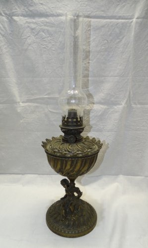 -LAMPE A PETROLE XXe EN BRONZE PIED ANGELOT JUS DE TROUVAILLES PATINE ANCIENNE D