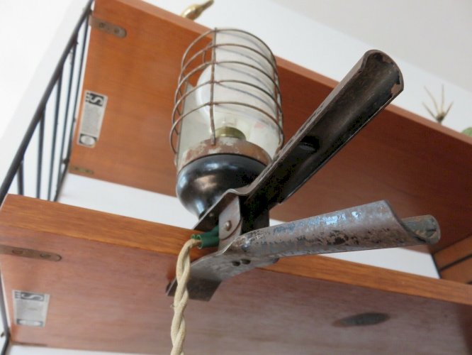 LAMPE A PINCE BALADEUSE METAL ET BAKELITE  RADIUS  ANNEES 40 50 INDUSTRIELLE