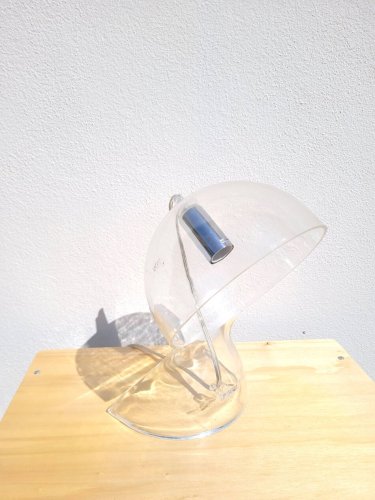 Lampe à poser design en plexiglas Dupen