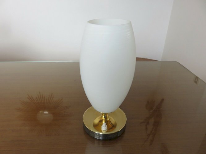 LAMPE A POSER  ROYAL LUMIERE LUNEL  LAITON DOUBLE PATINE ET OPALINE 1950 60 