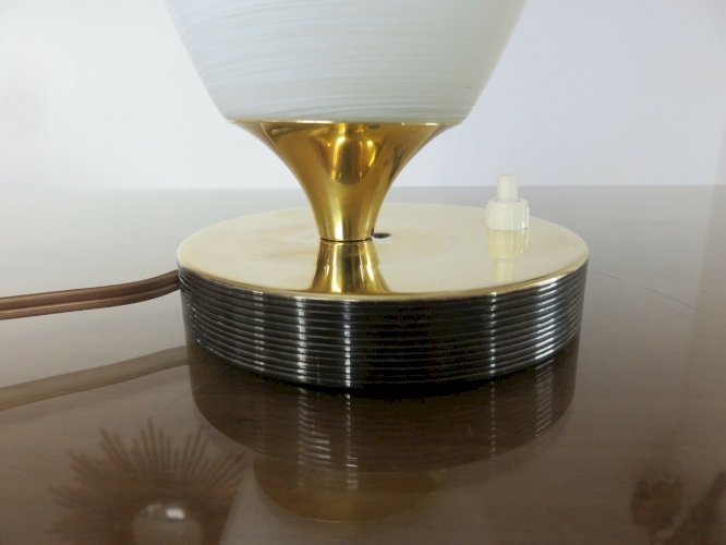 LAMPE A POSER  ROYAL LUMIERE LUNEL  LAITON DOUBLE PATINE ET OPALINE 1950 60 