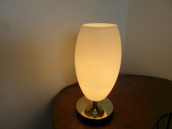 LAMPE A POSER  ROYAL LUMIERE LUNEL  LAITON DOUBLE PATINE ET OPALINE 1950 60 