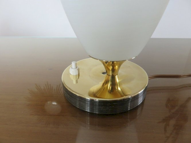LAMPE A POSER  ROYAL LUMIERE LUNEL  LAITON DOUBLE PATINE ET OPALINE 1950 60 