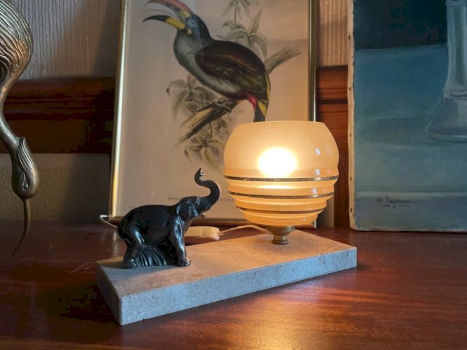 Lampe années 1930 éléphant régule