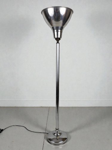 Lampe  Art déco en métal chromé