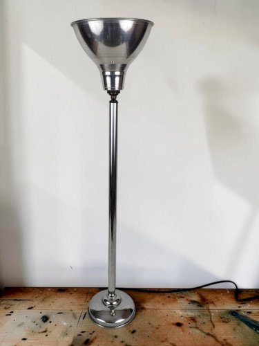 Lampe Art déco en métal chromé