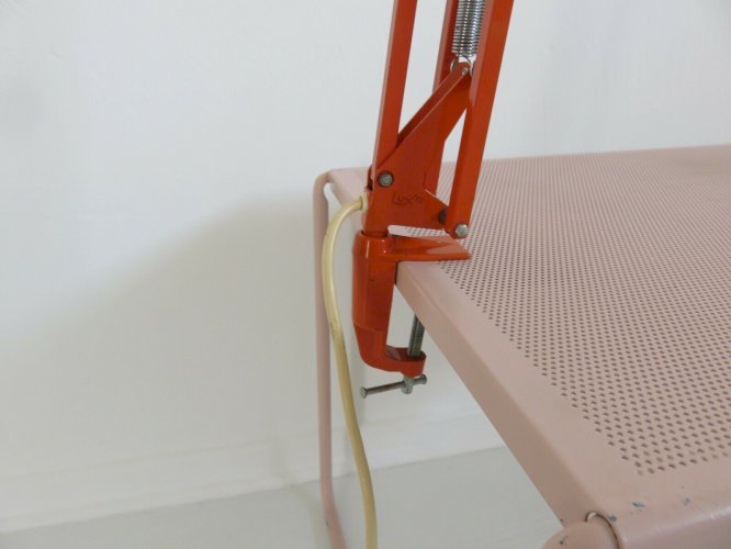 LAMPE ARTICULEE  LUXO  DESIGN DE JACOB JACOBSEN VERSION ORANGE ANNEES 70