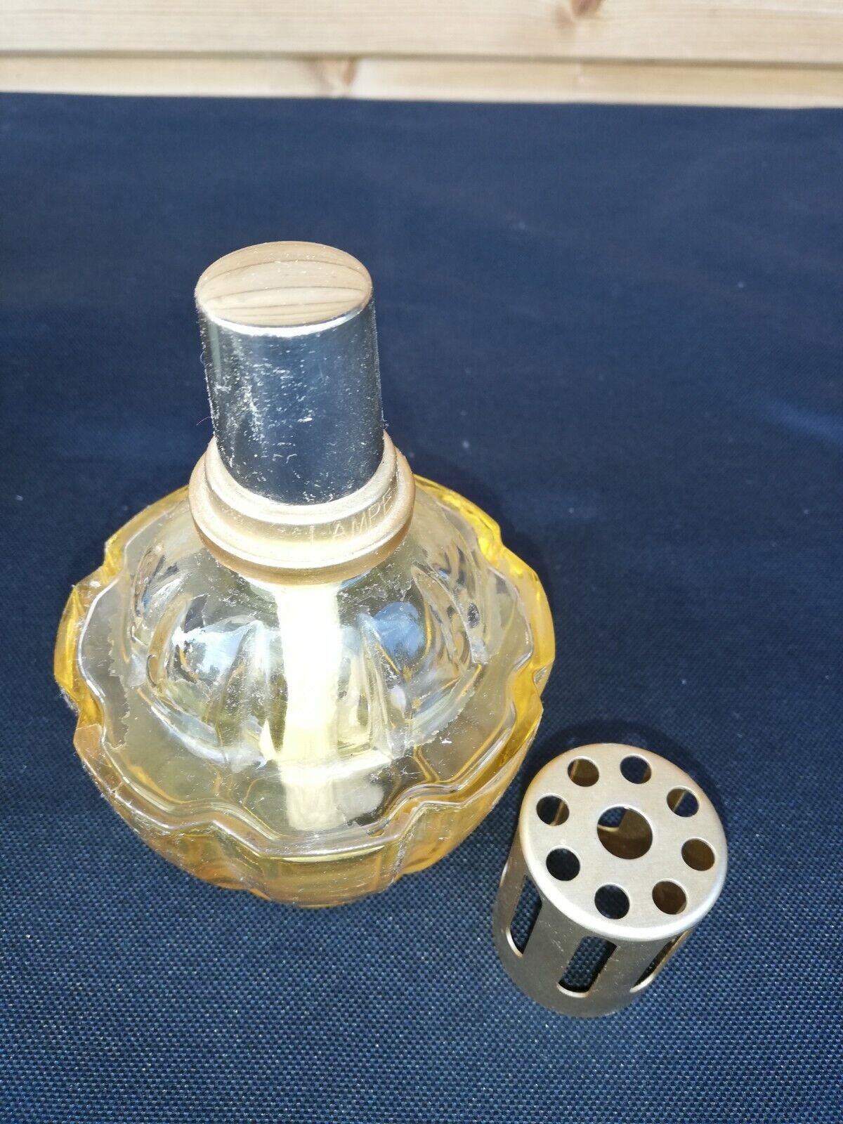 Lampe Berger Ancienne En Verre à Facettes - Occasion Fonctionnelle, Décoration Vintage