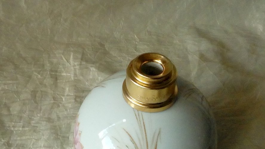LAMPE BERGER EN PORCELAINE DE LIMOGES THARAUD FRANCE DECOR NÉNUPHAR **