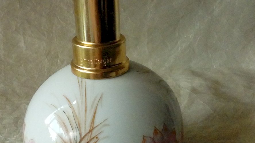 LAMPE BERGER EN PORCELAINE DE LIMOGES THARAUD FRANCE DECOR NÉNUPHAR **