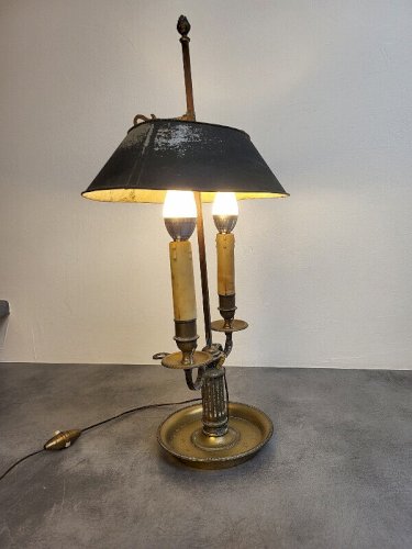LAMPE BOUILLOTE EN BRONZE ABAT JOUR EN TOLE N° 1