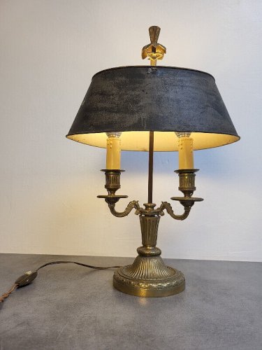 LAMPE BOUILLOTE EN BRONZE ABAT JOUR EN TOLE N° 2