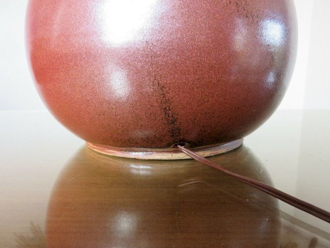 LAMPE  BOULE  EN CERAMIQUE SIGNEE ANNEES 50 60