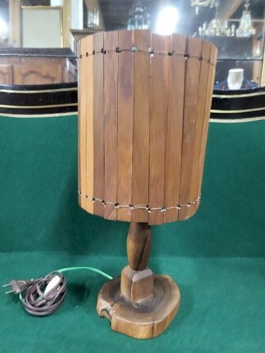 LAMPE DE CHEVET EN OLIVIER