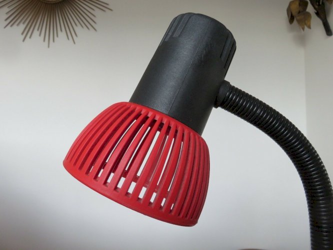 LAMPE DE DE BUREAU A POSER AVEC RANGEMENTS TYPIQUE ANNEES 80 VINTAGE