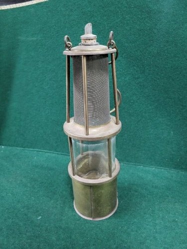 LAMPE DE MINEUR HUILIER