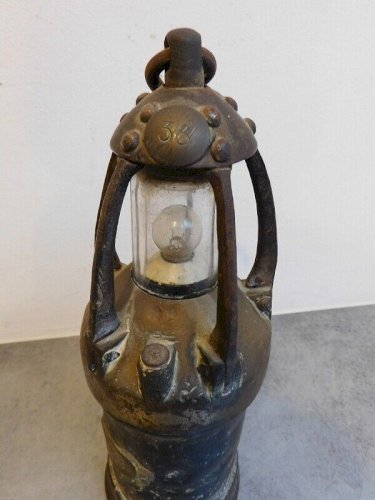 LAMPE DE MINEUR R38