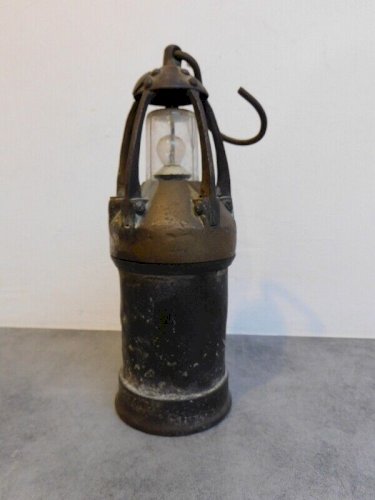 LAMPE DE MINEUR R38