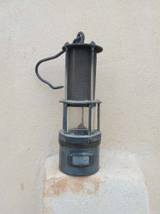 Miner's lamp