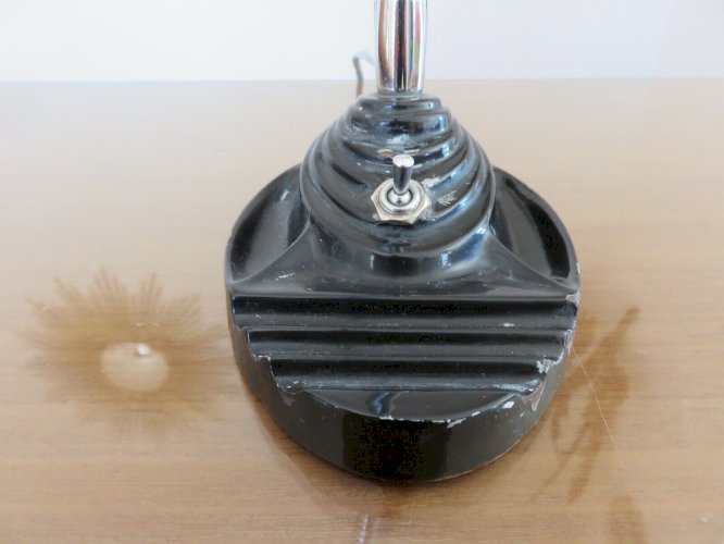 LAMPE DE STYLE BAUHAUS, INDUSTRIELLE METAL NOIR ET FLEXIBLE CHROME ANNEES 40 50 