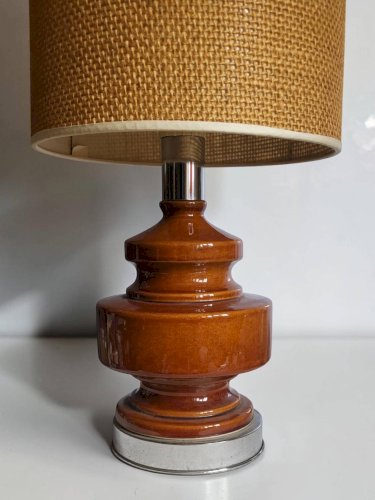 Lampe de table vintage en céramique émaillée et métal chromé – années 1970