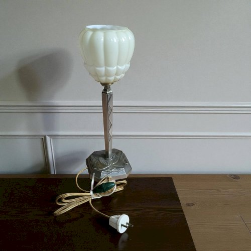 Lampe en bronze Art déco