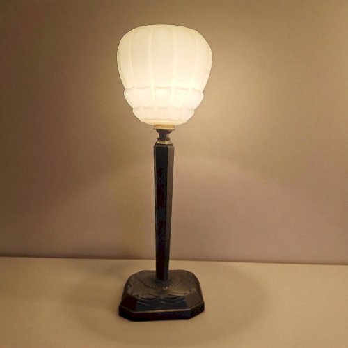 Lampe en bronze Art déco