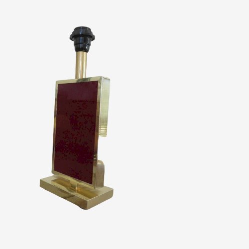 LAMPE EN LAITON ET PLEXIGLASS OPAQUE COULEUR BORDEAUX HOLLYWOOD REGENCY 1970