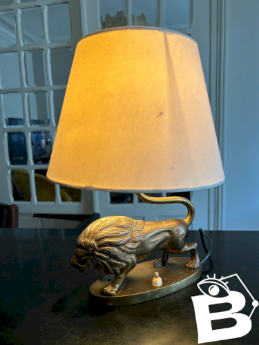 lampe en laiton vintage  Lion