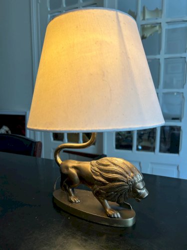 lampe en laiton vintage  Lion