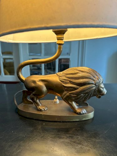 lampe en laiton vintage  Lion